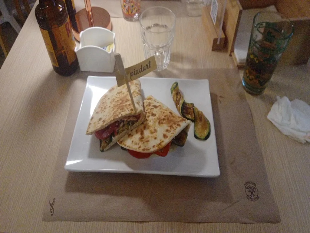 Francesco Lipari_Piadart_Santa Teresa di Riva_review