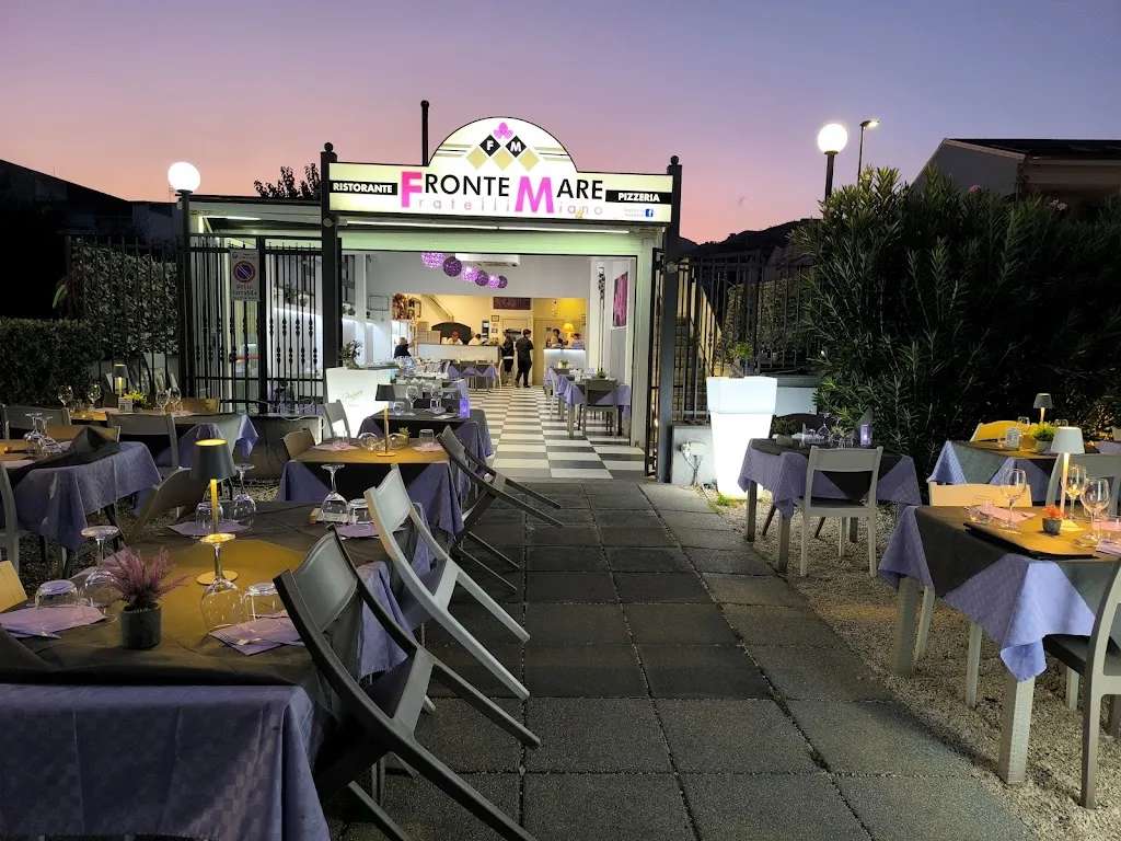 Ristorante Pizzeria ed Enoteca a Santa Teresa di Riva - Fronte Mare_Santa Teresa di Riva_slider_image_3