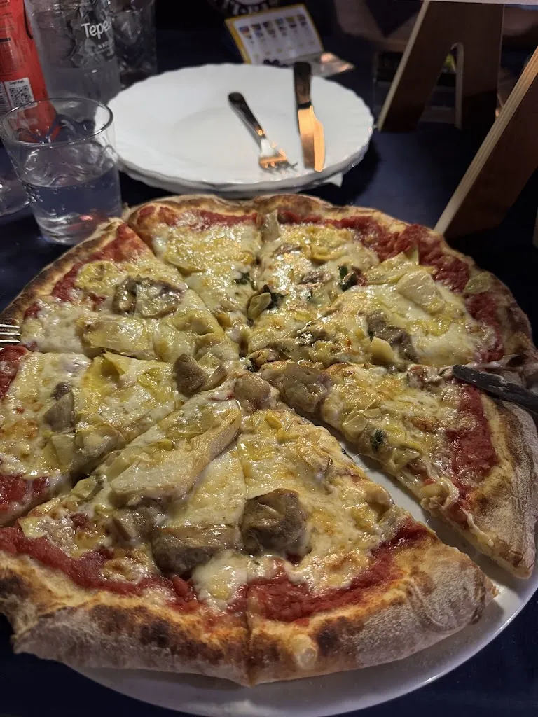 tan parin_Mola Beach_Santa Teresa di Riva_review