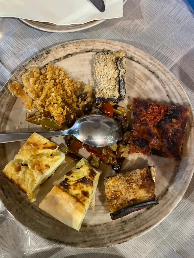 Khelifi Khoubaib_Trattoria A Munacedda_Santa Venerina_review