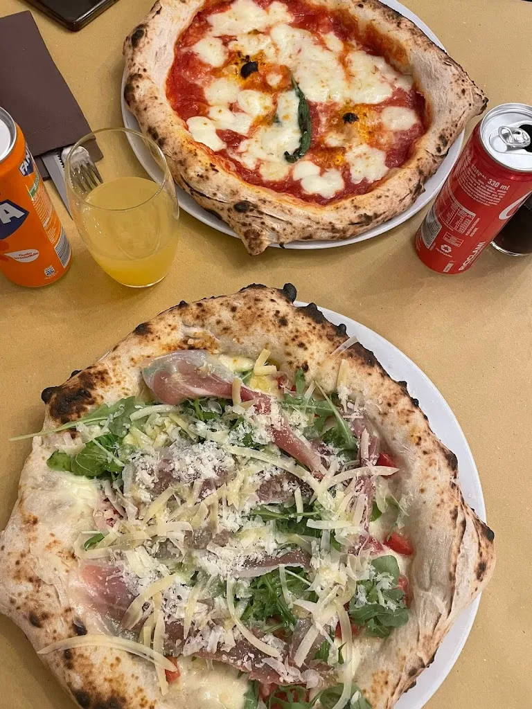 Manon dw_Antica Pizzeria Napoletana_Santa Venerina_review