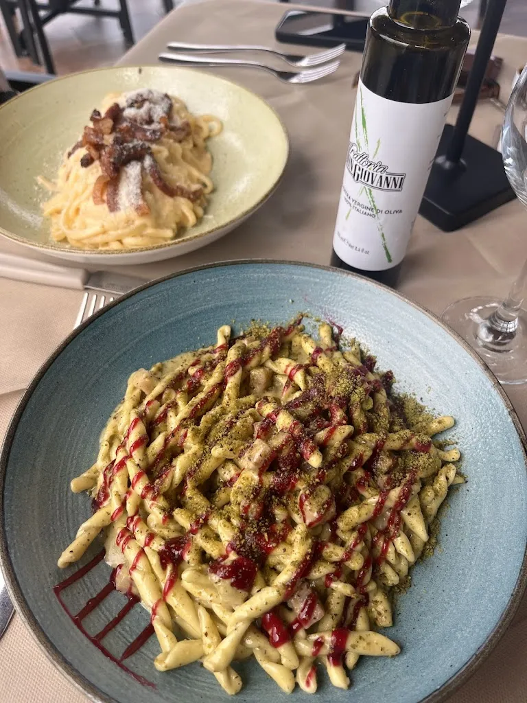 Adrienne Berczi_TrattoriaDonGiovanni_Santa Venerina_review