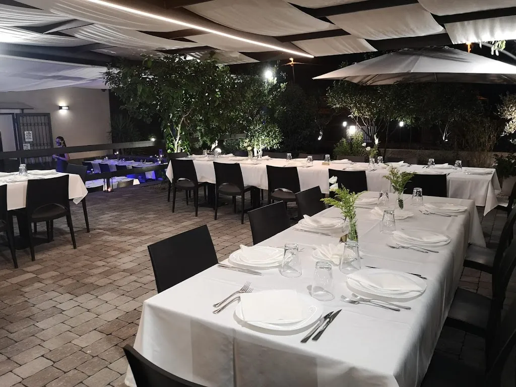 Zest - Ristorante, Pizzeria, Panini gourmet, Sicilian Food restaurant in Santa Venerina