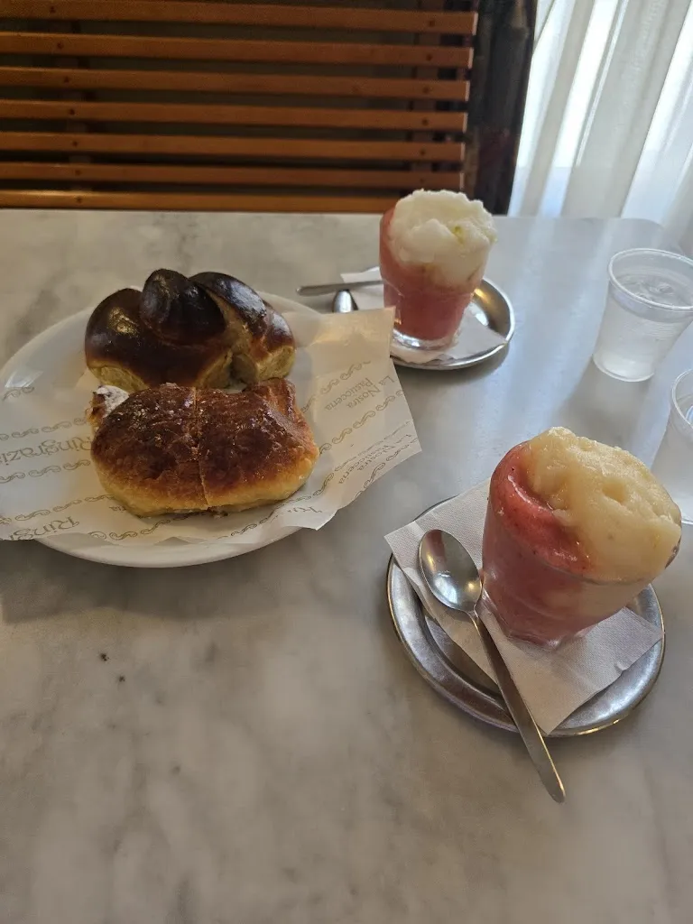 Chris C_Russo_Santa Venerina_review