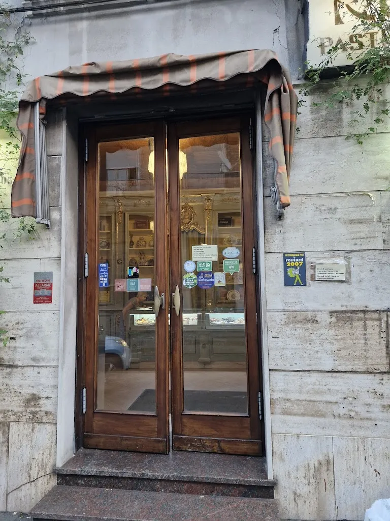 Russo_Santa Venerina_slider_image_3