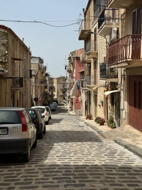 Peter Comparetto_Casa Quisquina_Santo Stefano Quisquina_review