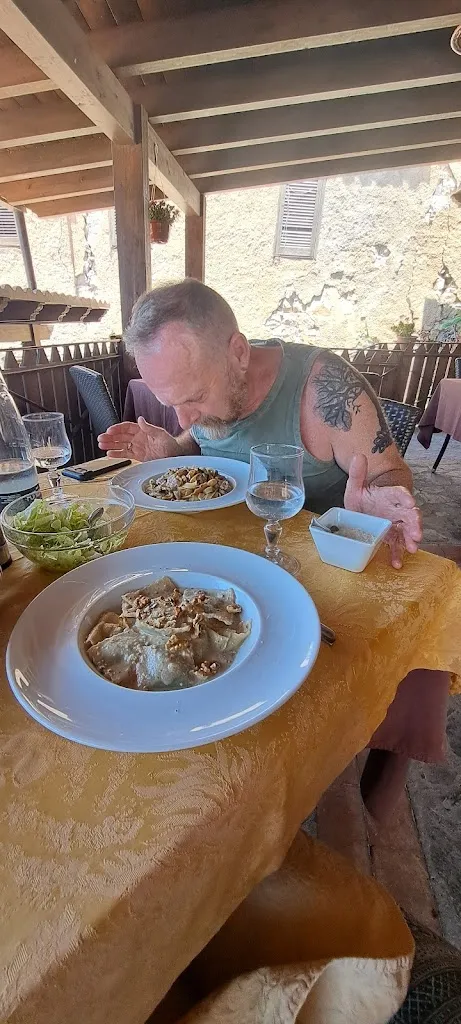 Chris V_Il Baglio Antico di Maria - Ristorante Pizzeria_Scillato_review