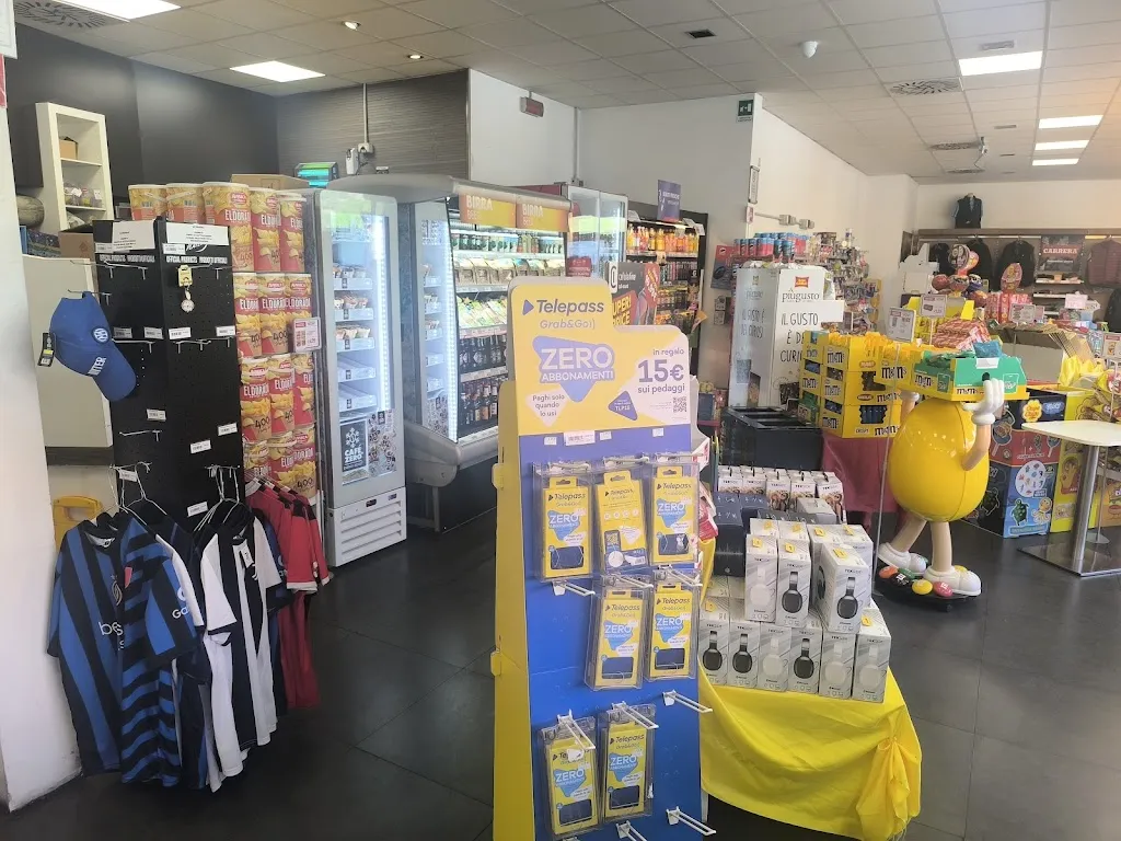 tosiaki kirino_Autogrill Scillato Sud_Scillato_review