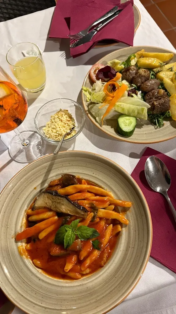 Sanne Nijgh_Osteria del borgo_Savoca_review