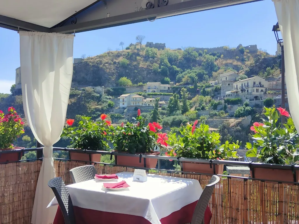 Osteria del borgo restaurant in Savoca