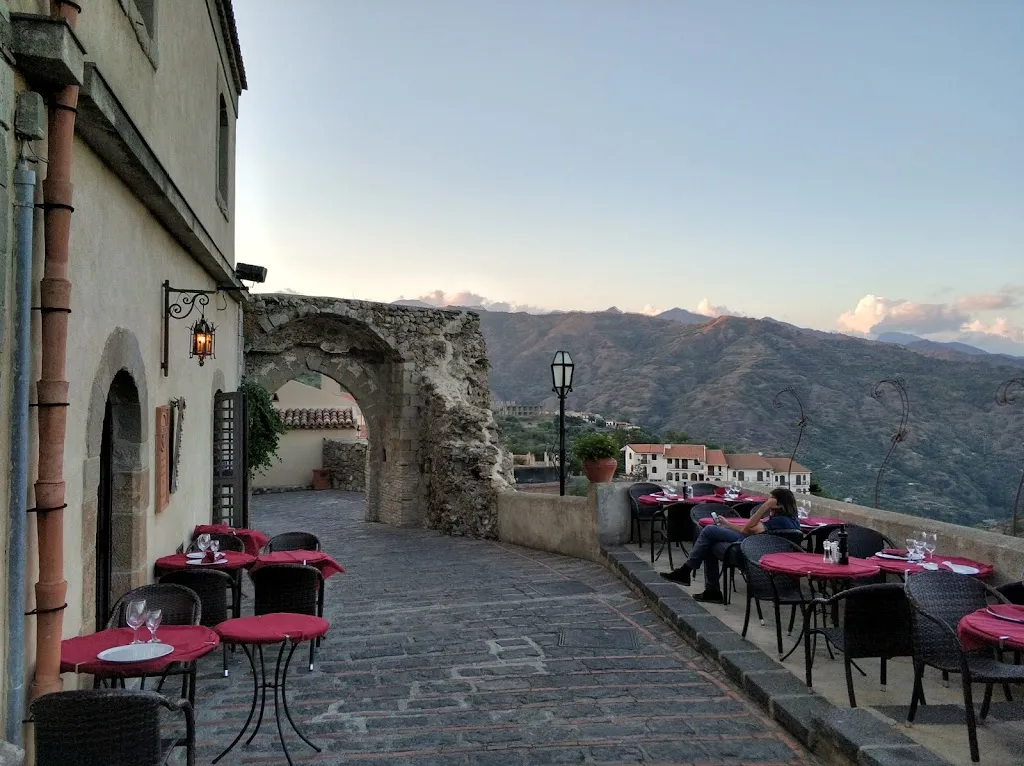 Ristorante GELSO Nero restaurant in Savoca