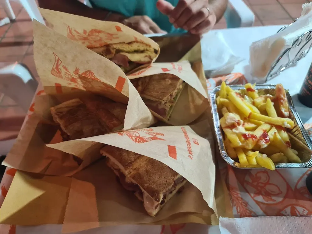 Menu_Il Sambuco PANE CUNZATU_Savoca_image_6