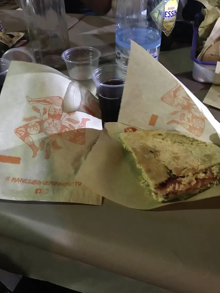 Menu_Il Sambuco PANE CUNZATU_Savoca_image_9