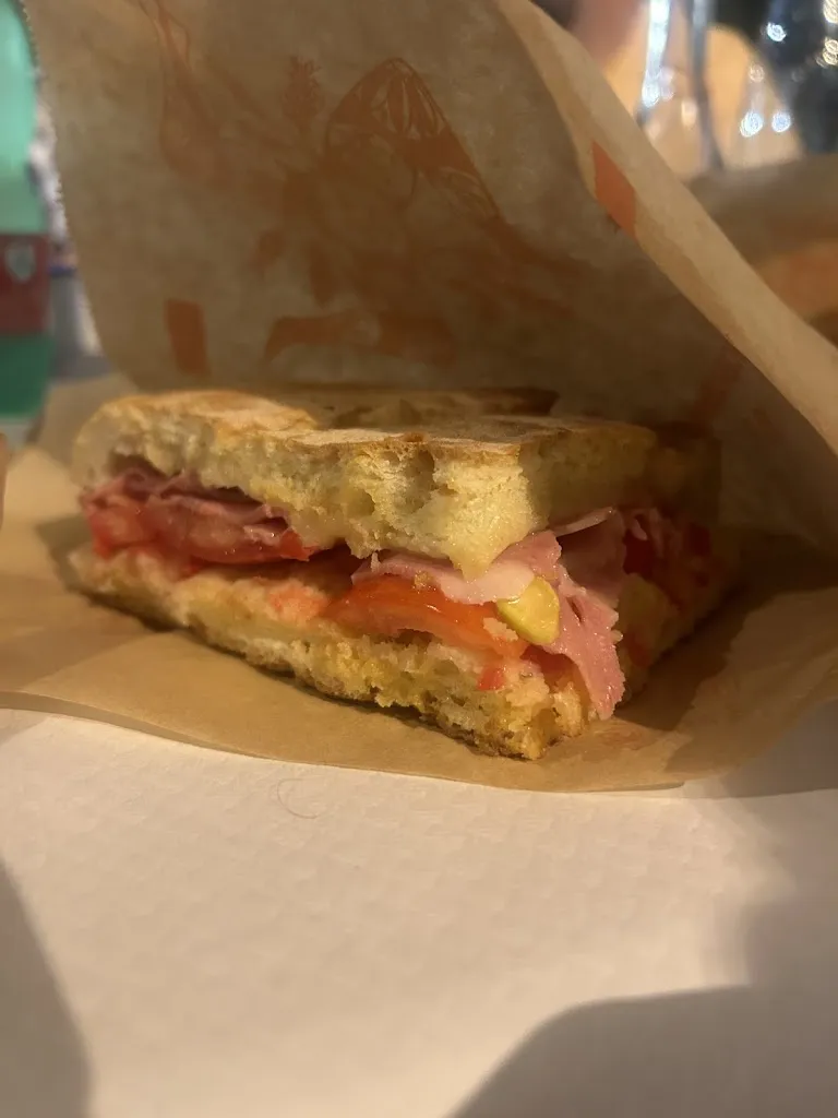 isabella nicotra_Il Sambuco PANE CUNZATU_Savoca_review