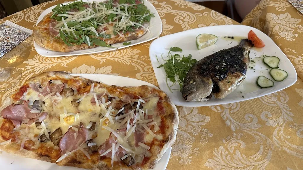 Alexander Ru_La Pineta di Garufi Vincenza_Savoca_review