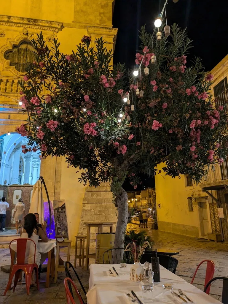 Joseph Alexandré Rothschild_noka gastro bistrot_Scicli_review