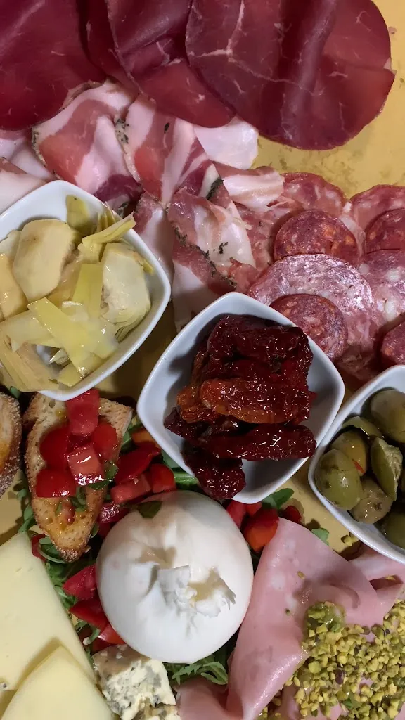 L'Altarello Di Montante Salvatore restaurant in Serradifalco