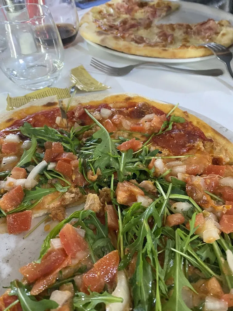 Giulio Spataro_La Piazzetta_Serradifalco_review