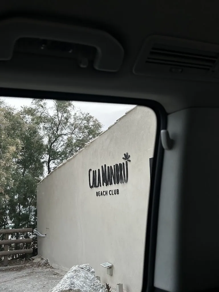 Wamuyu Thoithi_Cala Manbrù_Siculiana_review