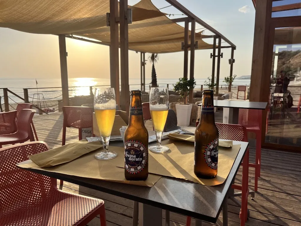 Scialaj Lounge Bar restaurant in Siculiana