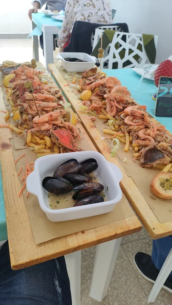 Damiano Migliorisi_Porto... A tavola_Scoglitti_review