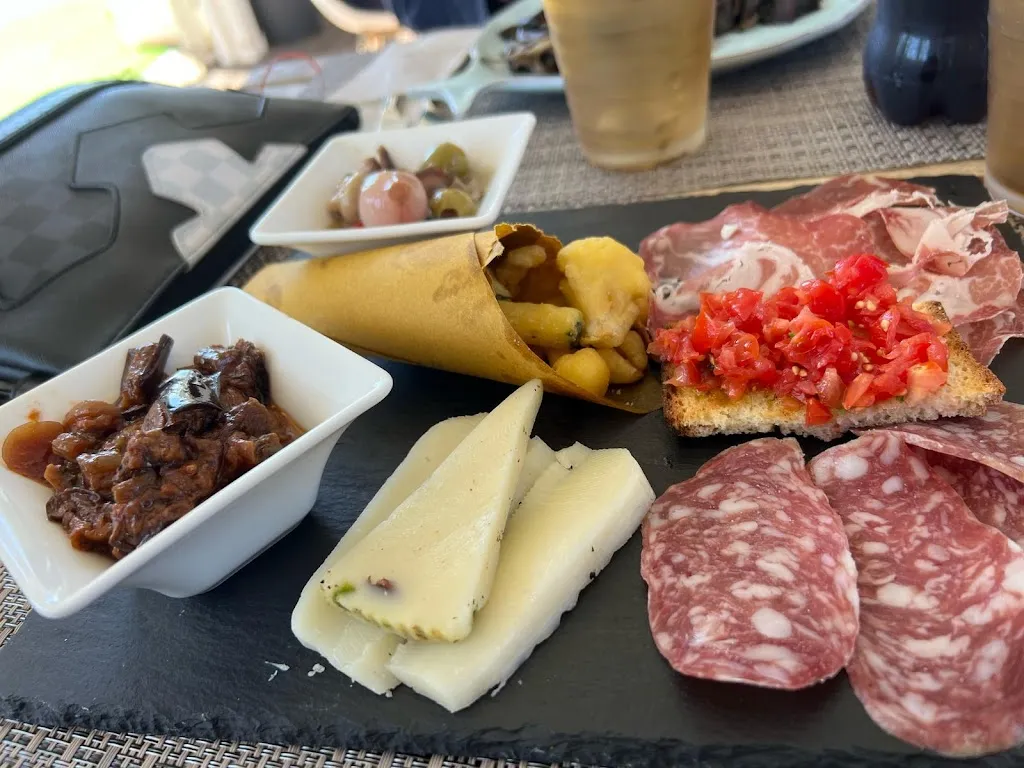 Stefano Castiglia_Al Pontile Ristorante di Pesce “ Kaldo - Lounge Bar Bistrò “_Scoglitti_review