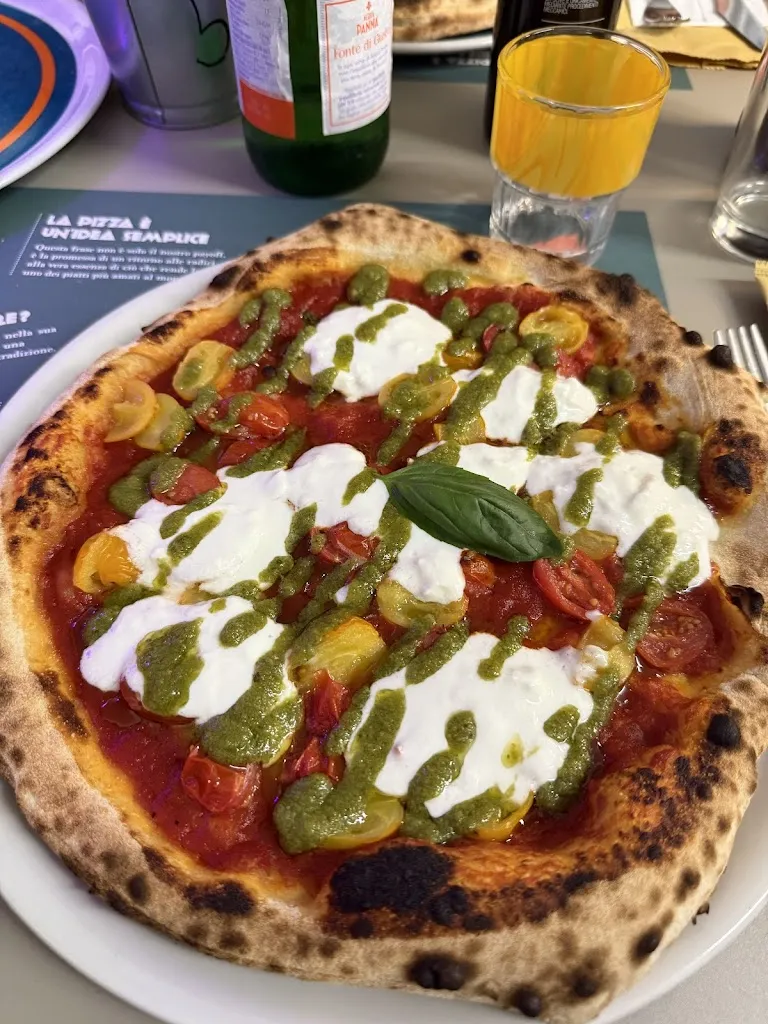 Jonathan Frangella_Vivere - La pizza è un'idea semplice_Scoglitti_review