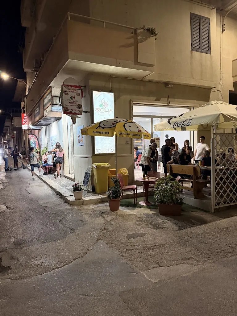 Sari Johansson_Sicilia food_Scoglitti_review