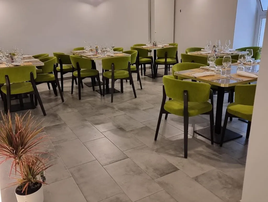 RE CUCCO_Scoglitti_slider_image_3