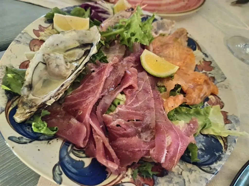 Seafood restaurant and pizzeria_Scordia_slider_image_3