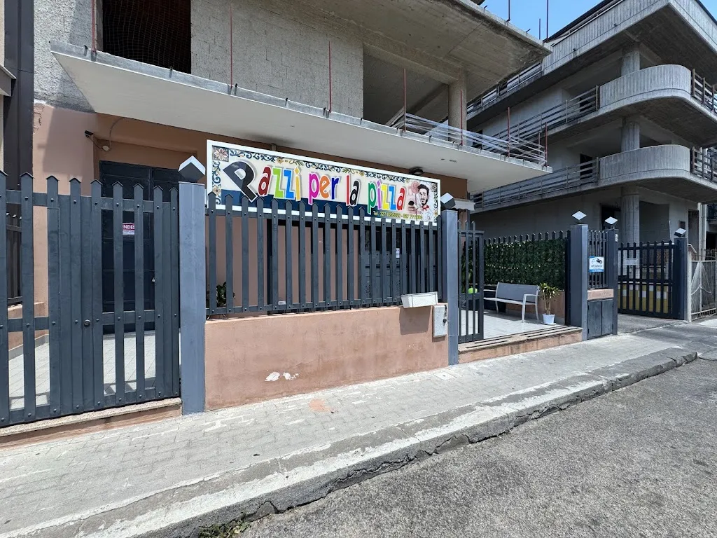 Pazzi per la Pizza_Scordia_slider_image_1