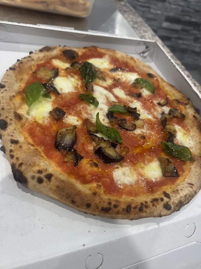 Pazzi per la Pizza_Scordia_slider_image_2