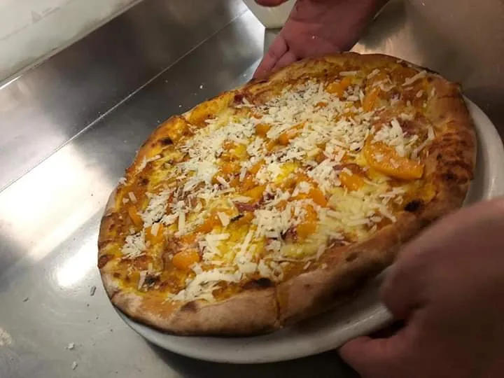 Pizza Service_Scordia_slider_image_3