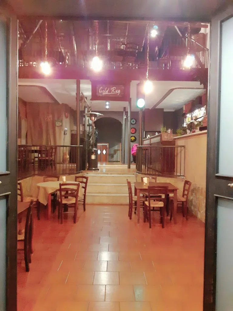 Gold Rug_Scordia_slider_image_1