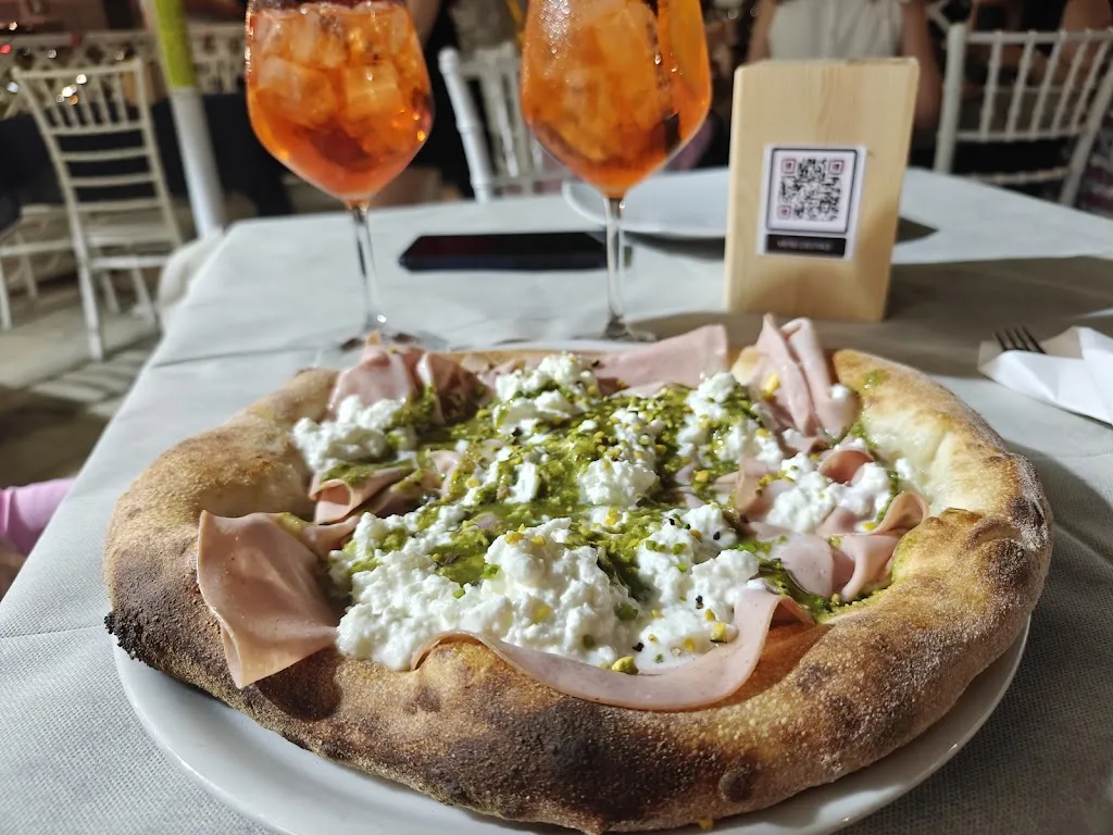 Cristina Dodu_Rosso Corallo_Sferracavallo_review