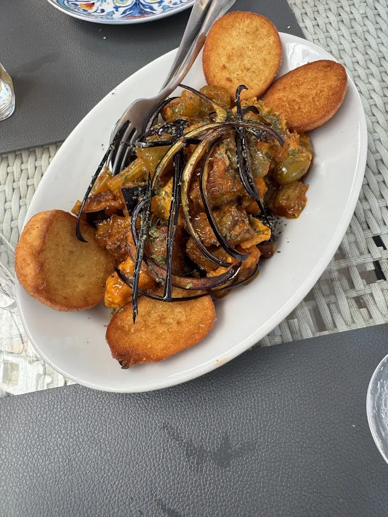 miqua Johnson_La Piazzetta Ristorante Pizzeria_Sferracavallo_review