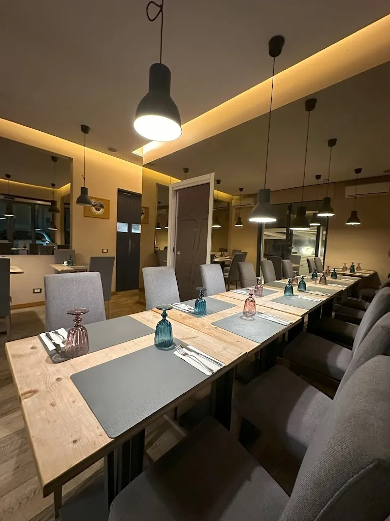 La Piazzetta Ristorante Pizzeria_Sferracavallo_slider_image_1