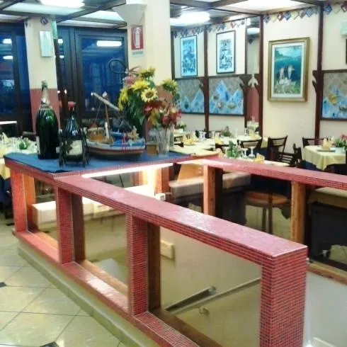 Trattoria L'Ancora restaurant in Sferracavallo