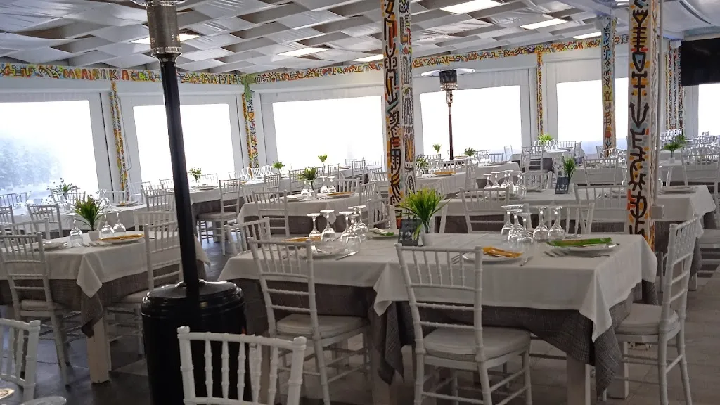 Ristorante Frontemare restaurant in Sferracavallo