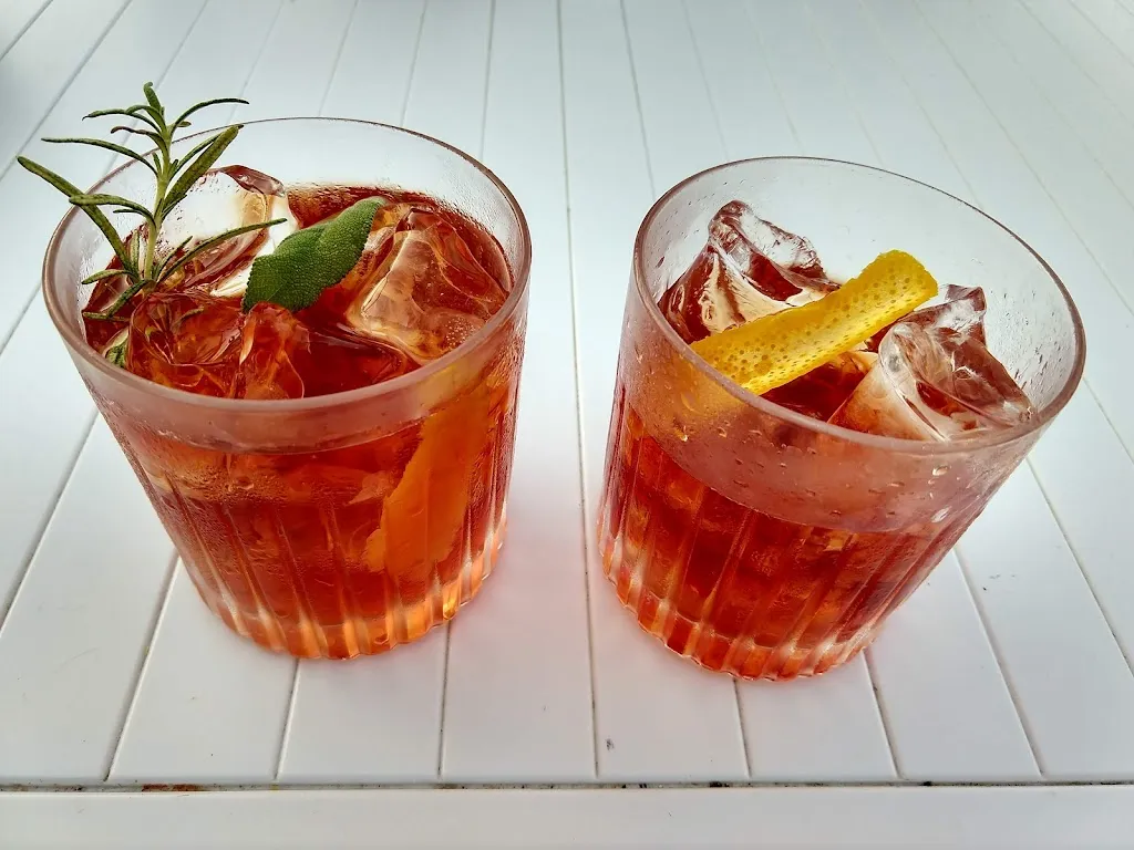 Tim TenClay_Baia del Corallo - Summer Club_Sferracavallo_review