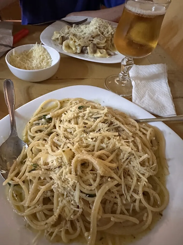 Markus Lippert_Pizzeria Arcobaleno_Sferracavallo_review