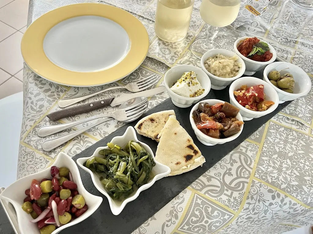 Kimberly Davis_Pizzeria Ristorante La Pineta_Sutera_review