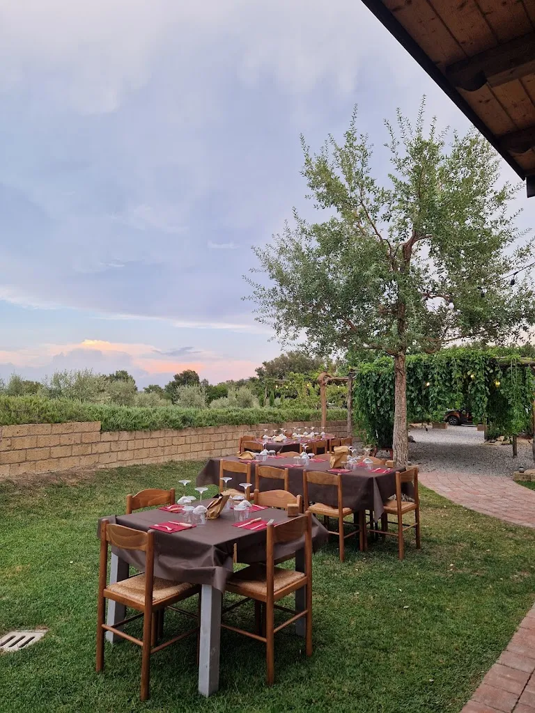 Trattoria Orto 219 restaurant in Magliano