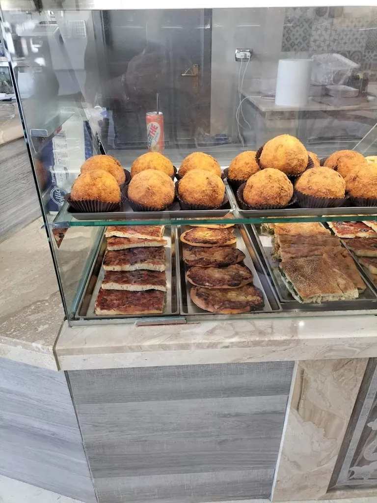 La Rotonda pizzeria - ristorante - tavola calda_Sommatino_slider_image_3