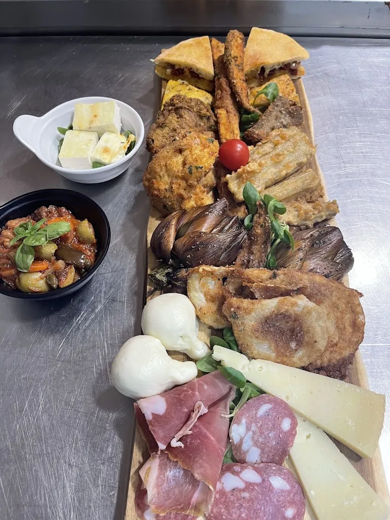 Menu_ISOLA LOUNGE BAR -RISTORANTE-EVENTI_Sommatino_image_7