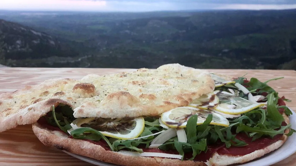 Pizzeria Pizzoleria Le Monache_Sortino_slider_image_2