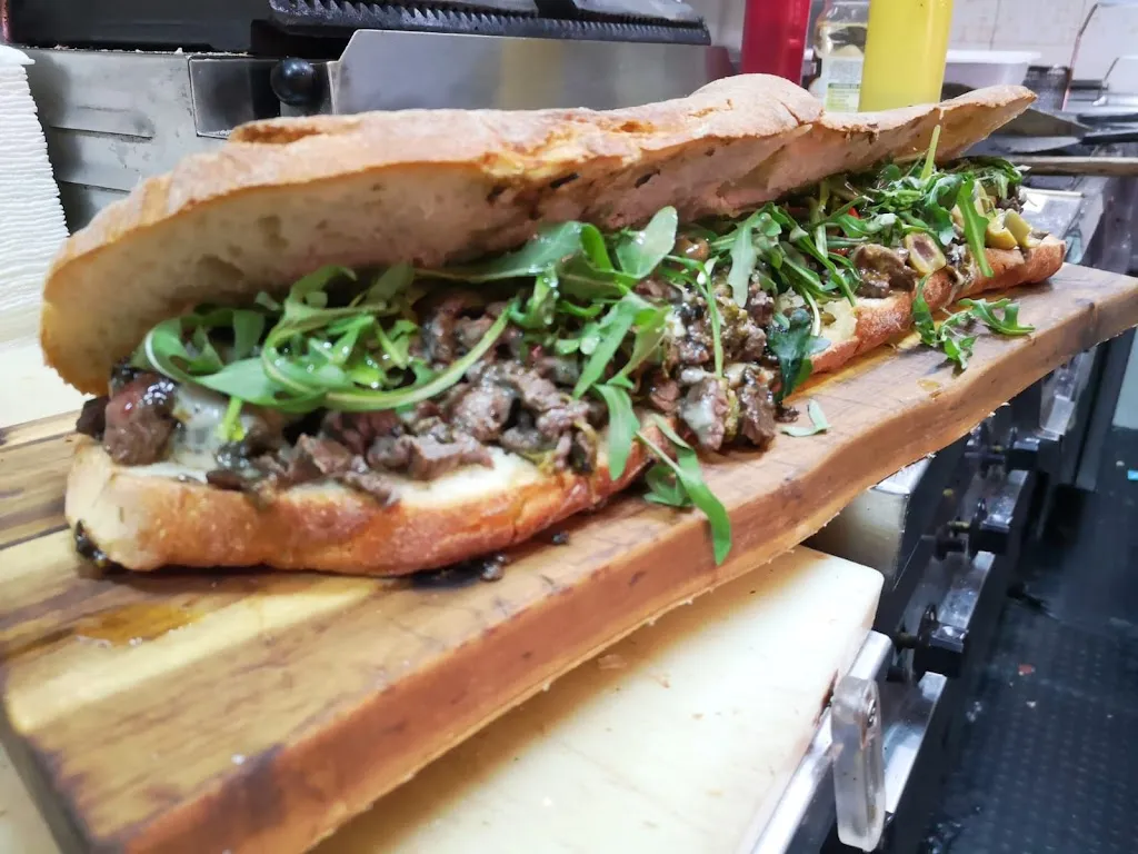 U Piaciri restaurant in Sortino