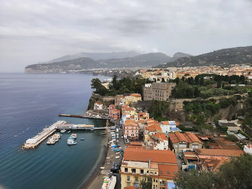 Jr Davis_La Tonnarella_Tonnarella_review