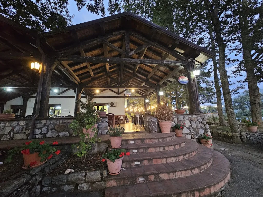 LEORIANYS IBARRA_Trattoria La Rocca_Tortorici_recensione