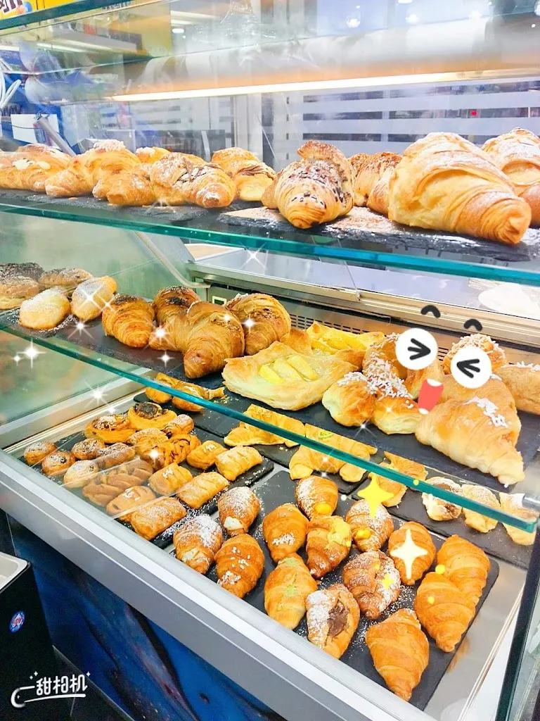 Z-sushi BAR restaurant in Tonnara di Bonagia